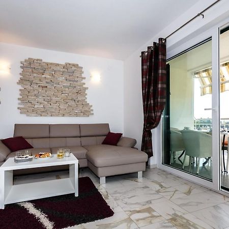 Apartments Adria Malinska Dış mekan fotoğraf
