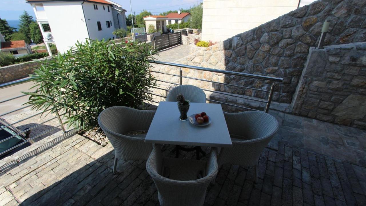 Apartments Adria Malinska Dış mekan fotoğraf