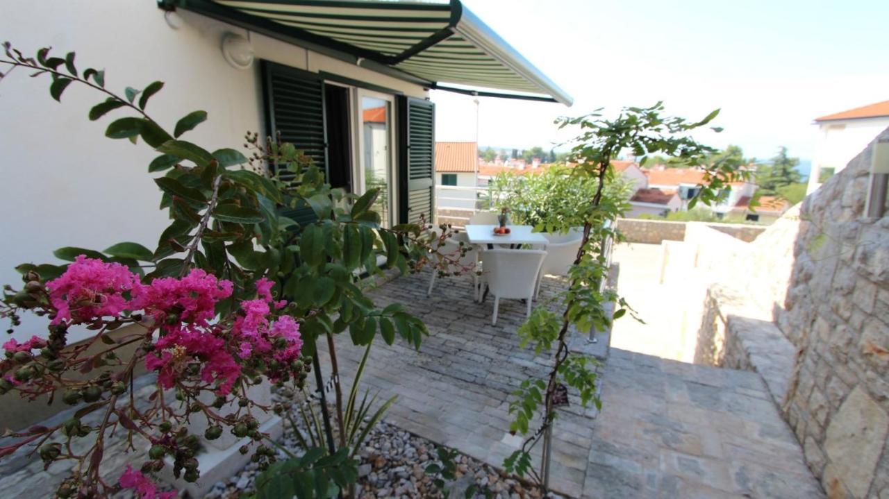 Apartments Adria Malinska Dış mekan fotoğraf