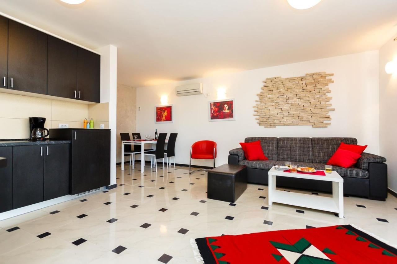 Apartments Adria Malinska Dış mekan fotoğraf