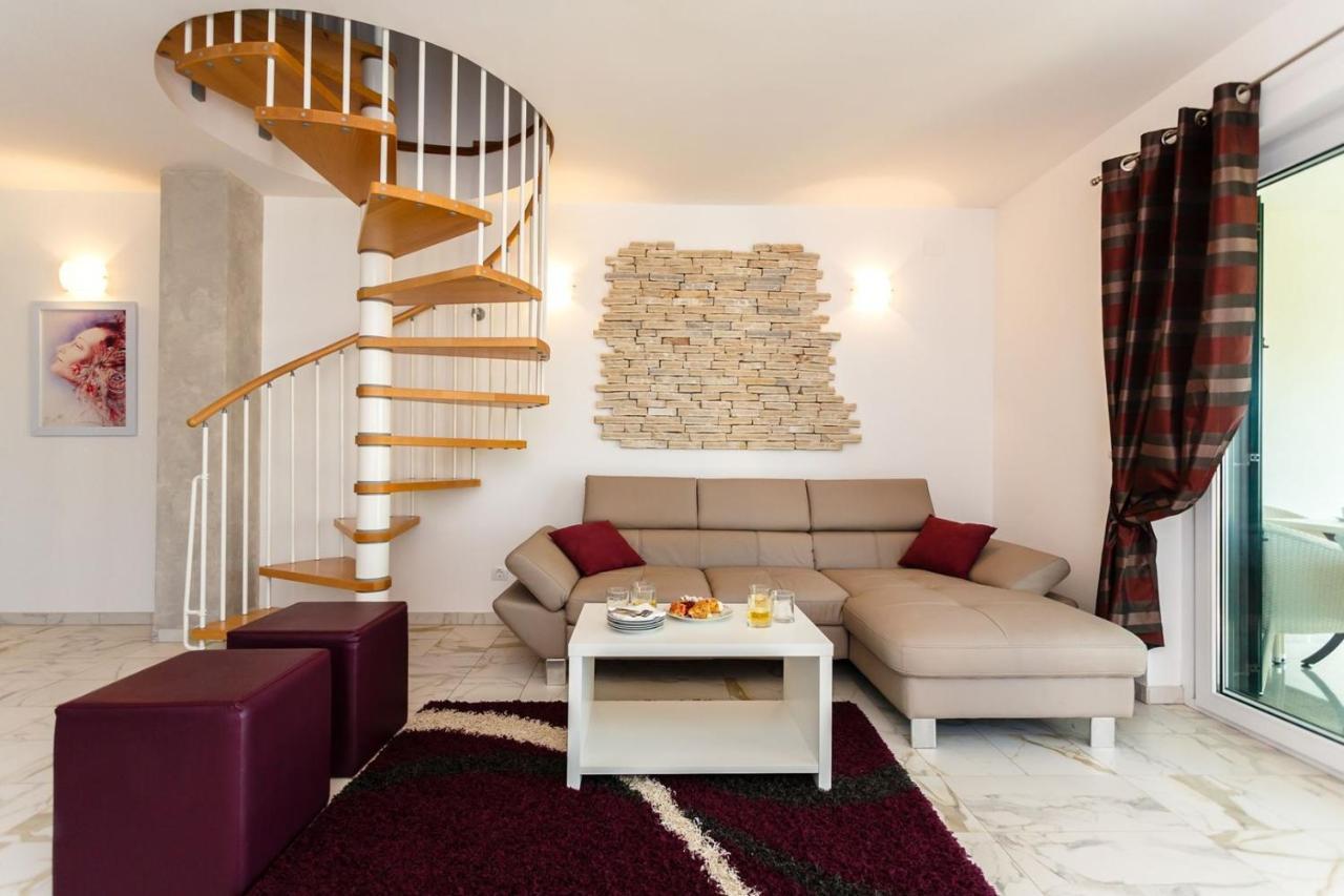 Apartments Adria Malinska Dış mekan fotoğraf