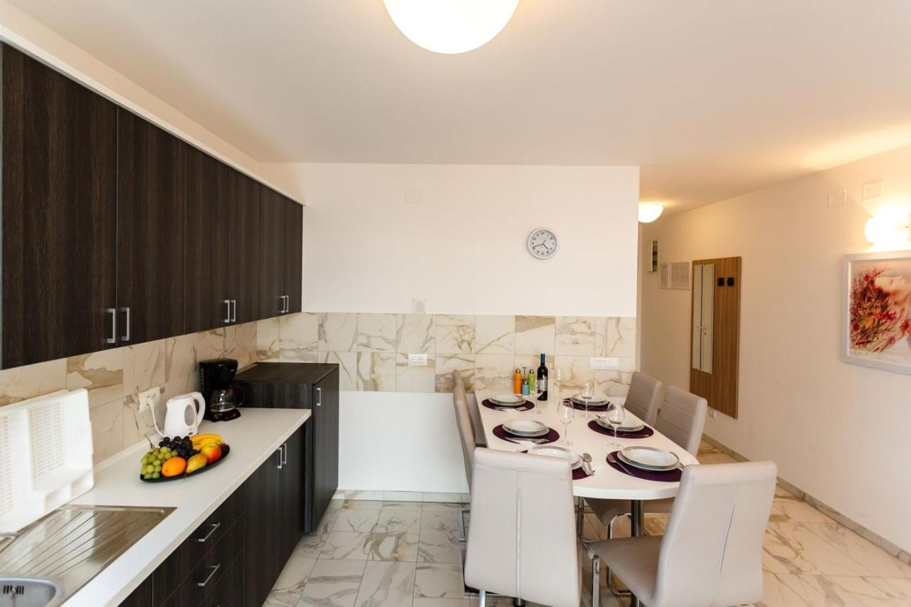 Apartments Adria Malinska Dış mekan fotoğraf